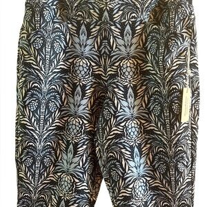 Tommy Bahama NWT Women’s‎ Athletic Golf Shorts Golf Blue Pineapples Extra Small